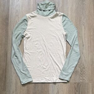 Ribbed Colorblock Turtleneck Long Sleeve Top